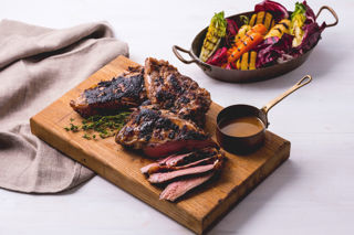 Sous vide leg of lamb with honey, thyme and sherry