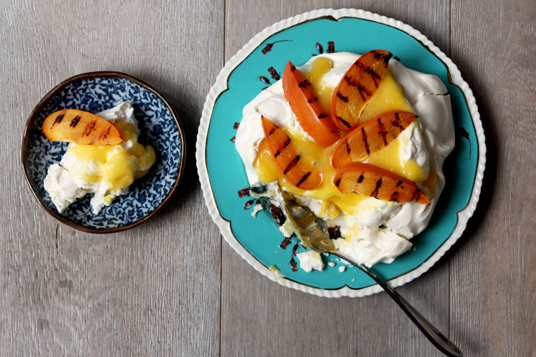 Meringue with yuzu curd and griddled persimmon