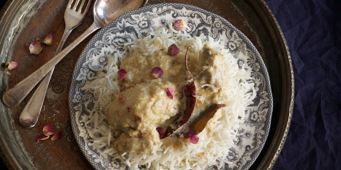 Bengali style chicken rezala korma with cashew and poppy seeds