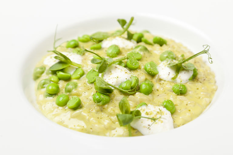 Pea risotto and cottage cheese