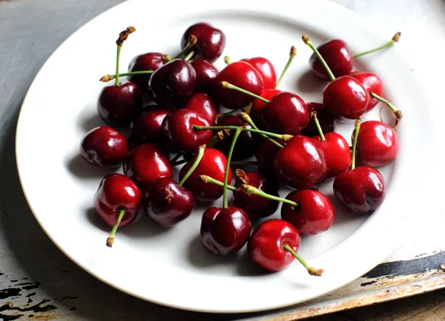 How to cook with cherries
