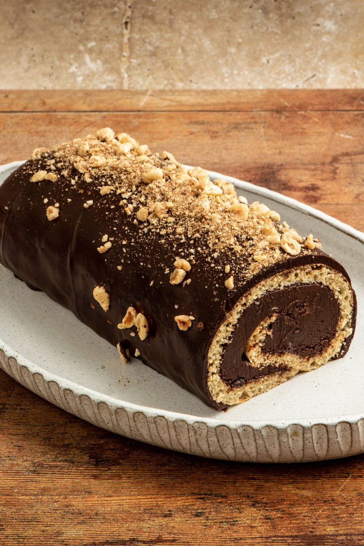 Chocolate and Hazelnut Roulade with Toasted Hazelnut and Cinnamon ...