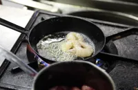 How to pan-fry prawns