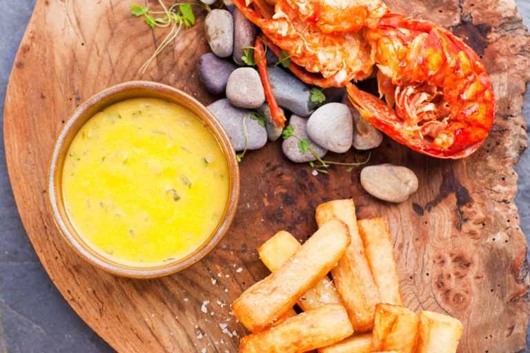 Lobster, triple-cooked chips and Béarnaise sauce