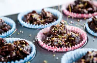 Speckled chocolate cornflakes