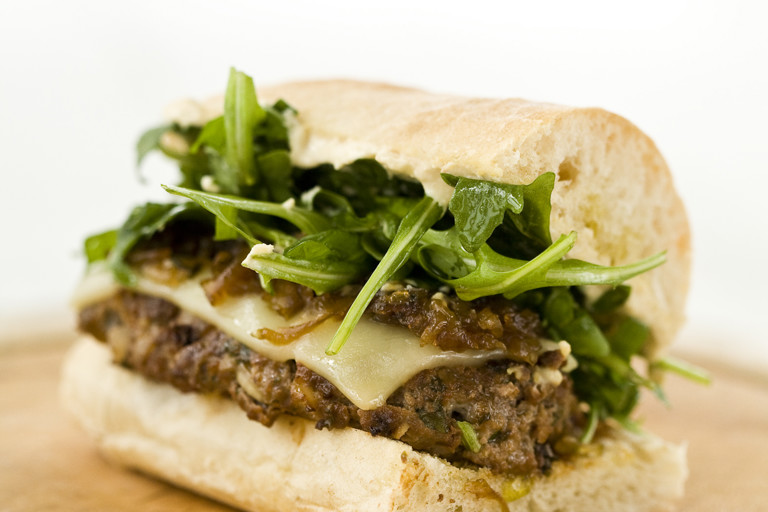 Cheeseburger with caramelised onions