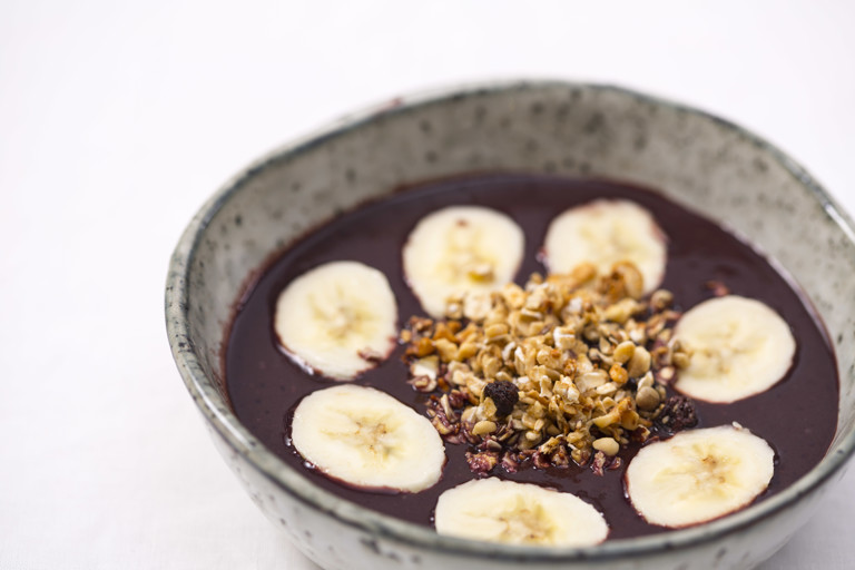 Acai breakfast bowl