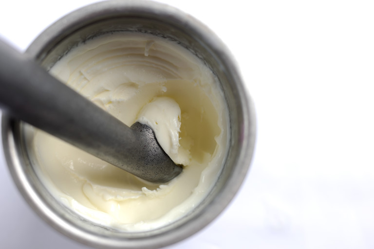 Yoghurt ice cream