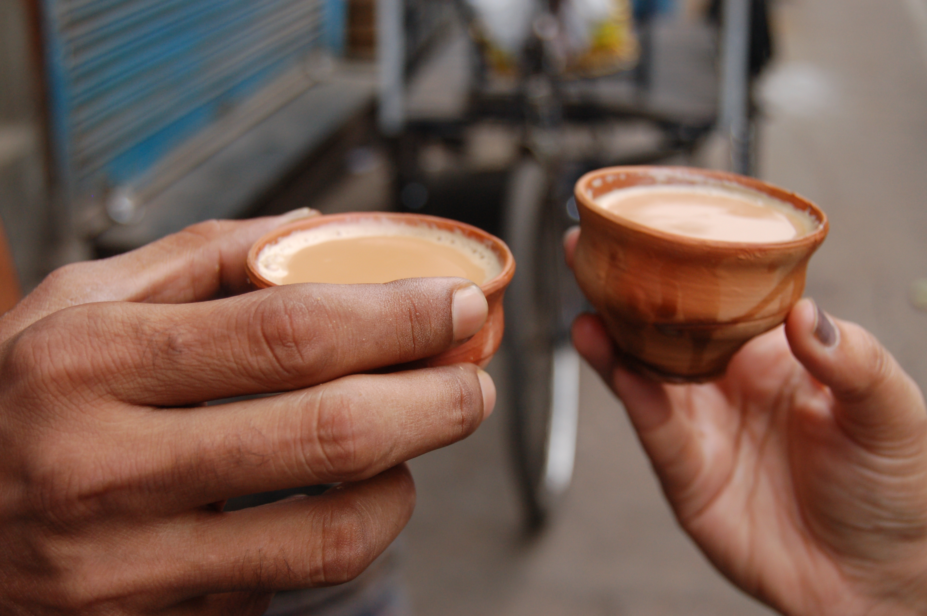 Kolkata's age old tradition of 'bhar' clay cups of tea