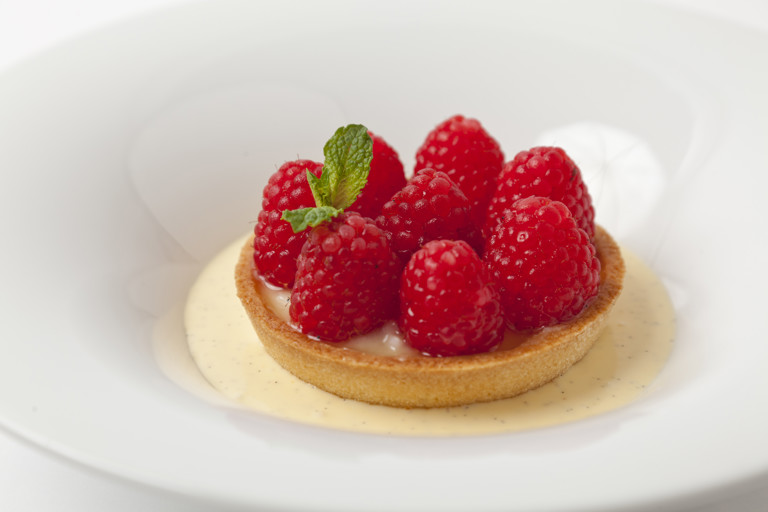 Raspberry Bakewell tart