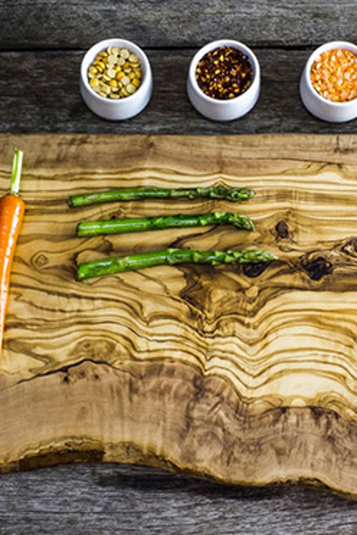 Win a rustic olive wood serving platter worth £50 - Great Italian Chefs