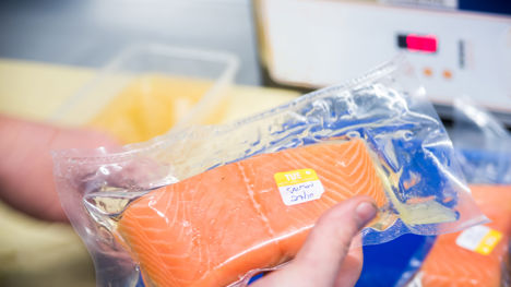 How to cook salmon sous vide