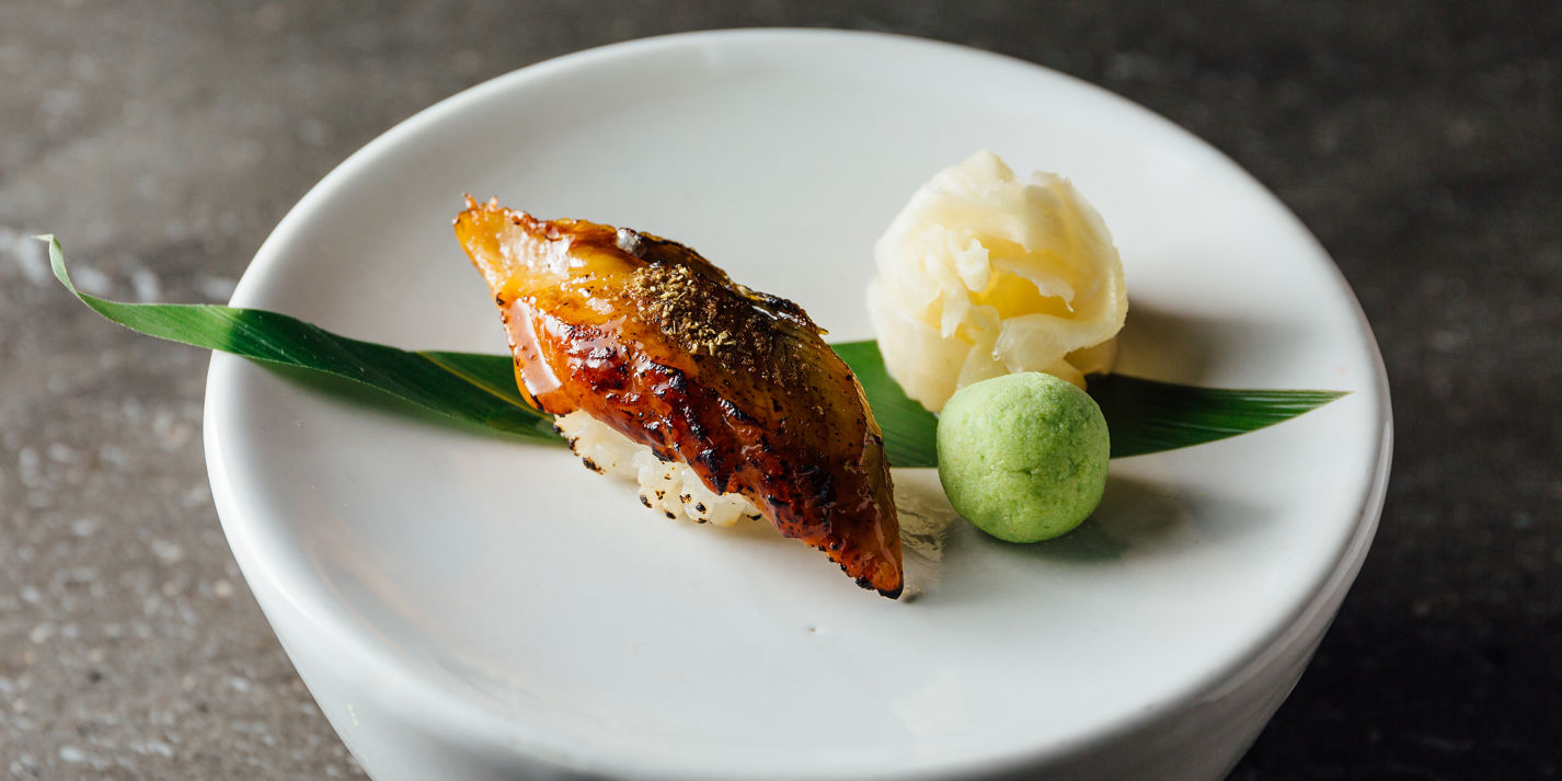 Seared unagi nigiri, image size:1426x713