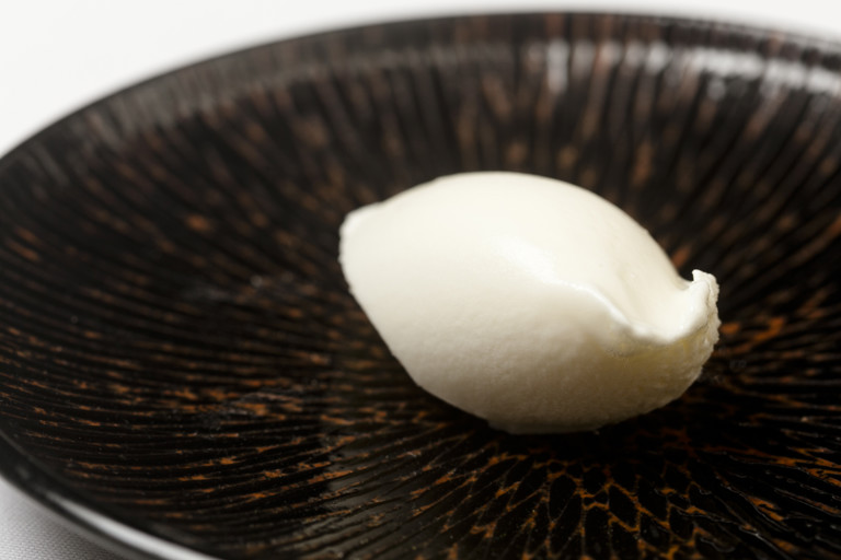 Yoghurt sorbet