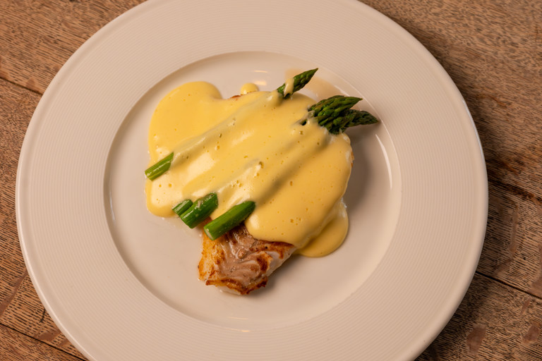 Pan-fried turbot with smoked butter hollandaise and asparagus