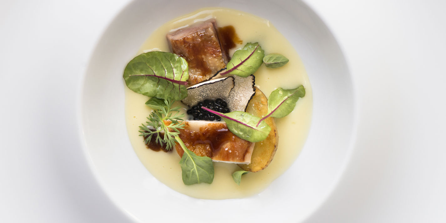 Valdarno chicken with smoked potatoes and truffle