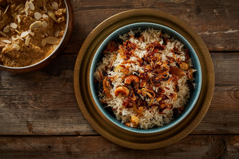 Sada pulao – Bengali pulao with cashews and raisins
