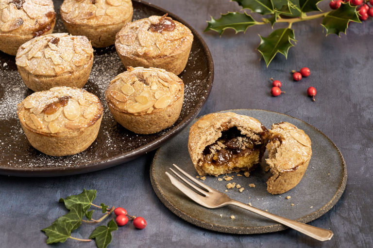 Spelt and almond mince pies