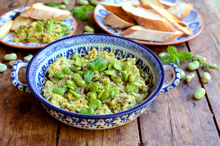 Bigilla - Maltese broad bean dip