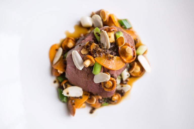 Veal fillet with girolles, apricots and truffle sauce