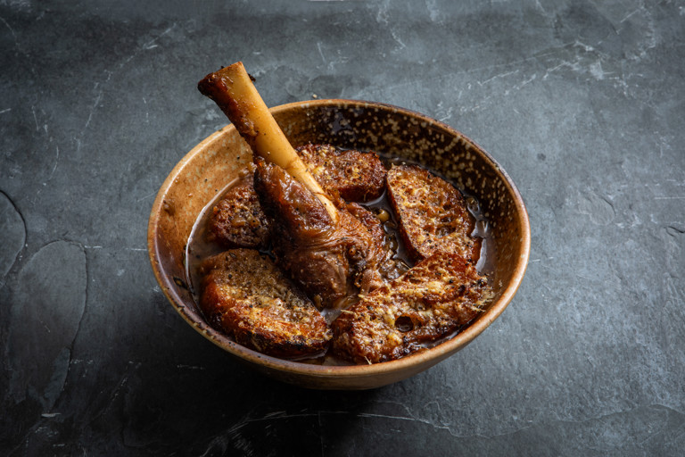 'French onion' lamb shanks