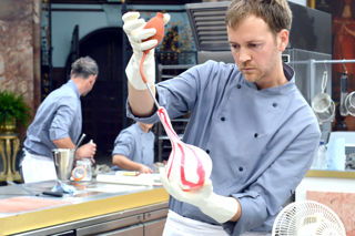 Bake Off: Crème de la Crème – episode seven