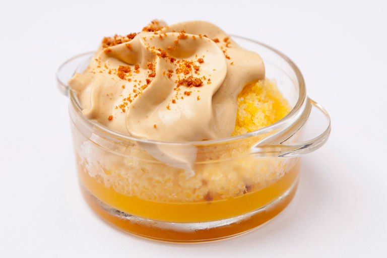 Clementine and gingerbread trifle 
