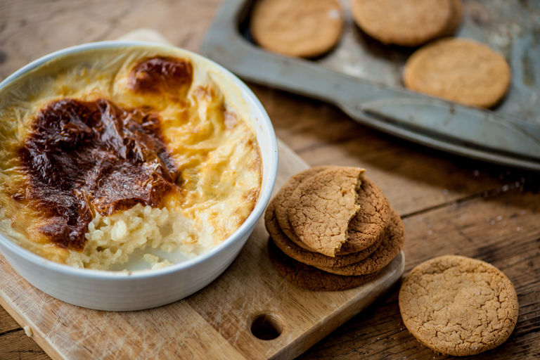 Rice pudding with ginger snap dunkers