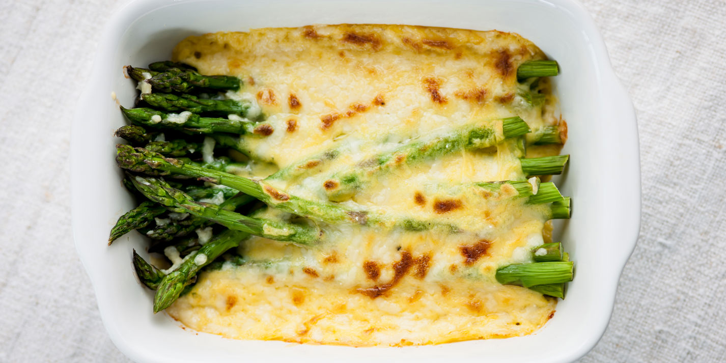 Baked asparagus cheese