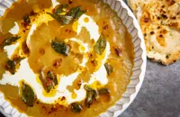 image of cauliflower and garam masala soup 