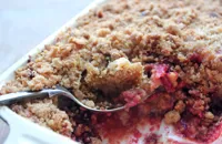 Apple, beetroot and walnut crumble
