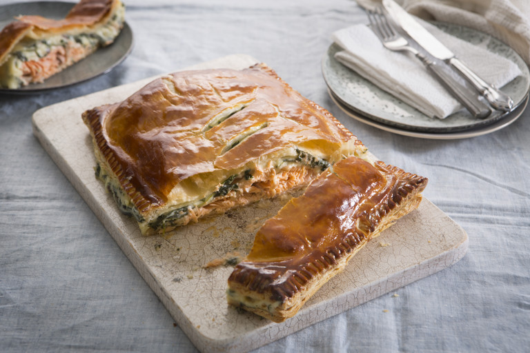 Salmon and spinach en croute