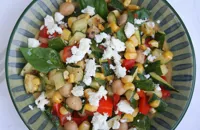 Chickpea salad with grilled vegetables
