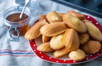Honey-baked madeleines