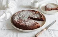 Torta di nocciole – hazelnut cake