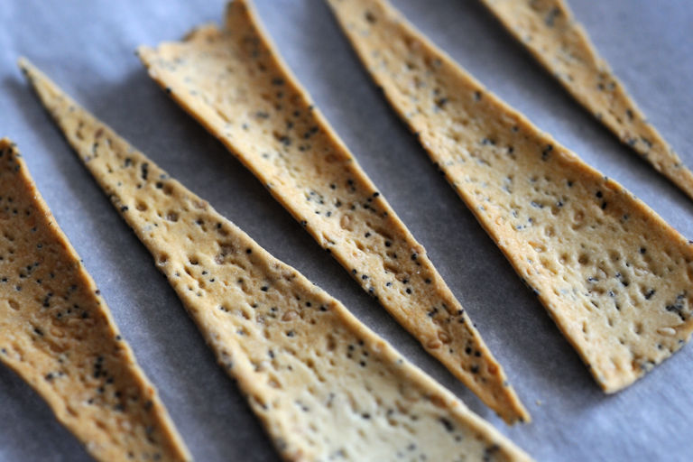 Thyme crackers