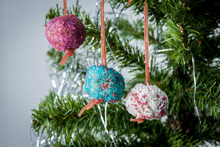 Edible Christmas Granola and yoghurt baubles