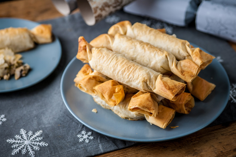 Chicken Christmas crackers
