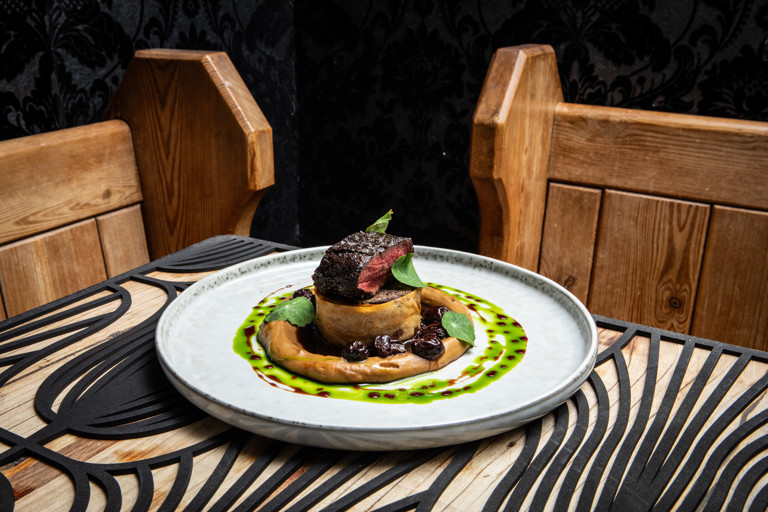 Kamouneh-spiced venison, yeasted celeriac purée and coffee jus