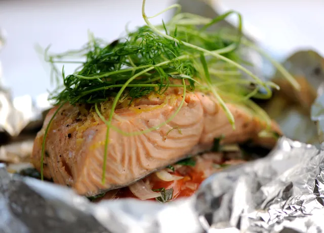 Salmon en Papillote with fish from Forman & Field - Easy Fish Recipe