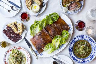 Pressing the pig: a Portugese Christmas