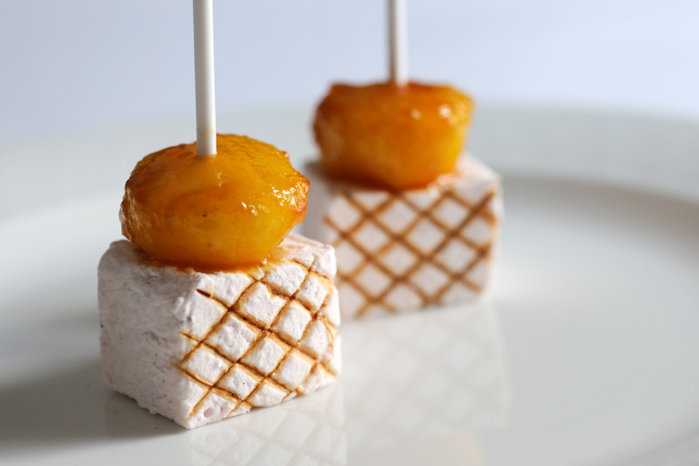 Toffee apple and marshmallow kebabs
