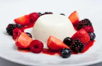 Panna cotta with summer berries