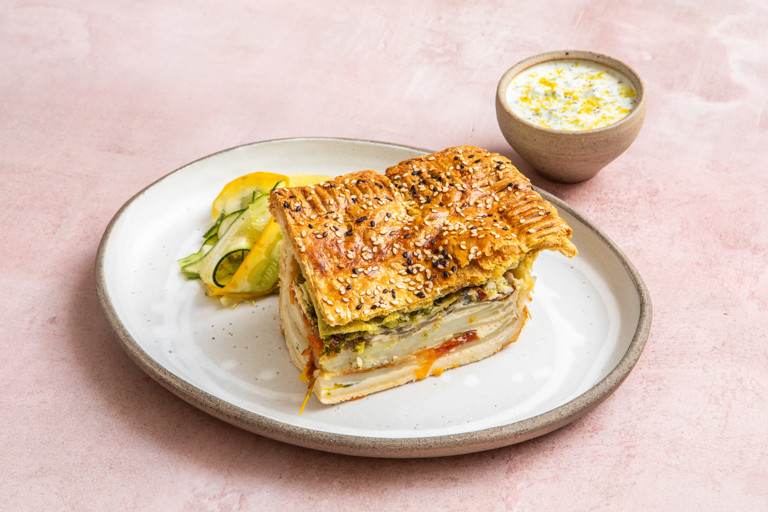 Heritage tomato, feta and parsley pesto traybake pie
