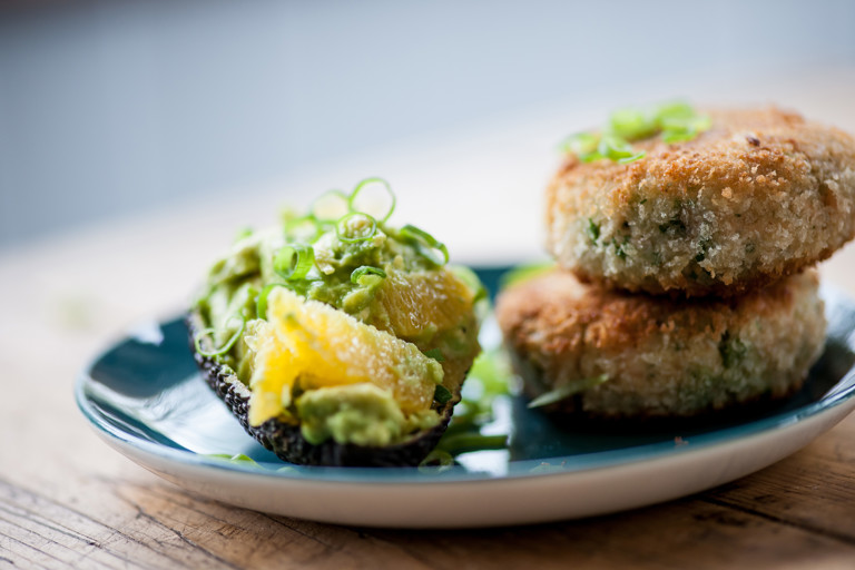 Fish cakes with avocado