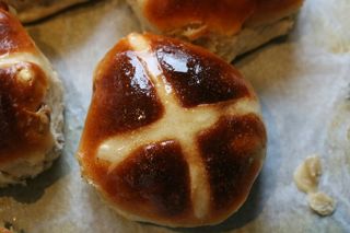 The History of Hot Cross Buns
