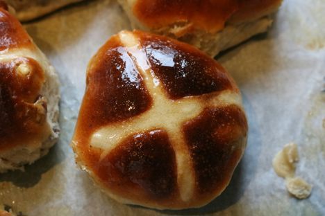 The History of Hot Cross Buns