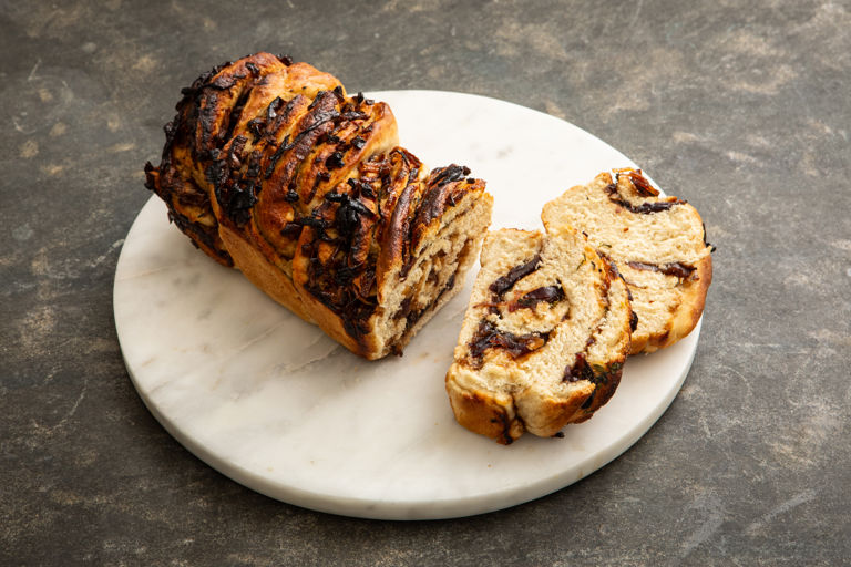 Caramelised onion babka