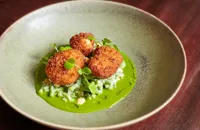 Berkswell-crusted sous vide sweetbreads with green bean salad and watercress velouté