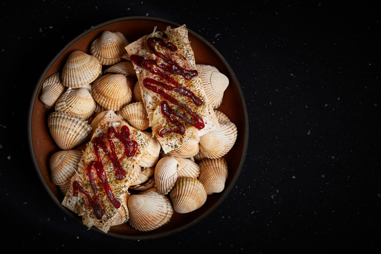 Crab with bilberries and almond milk 